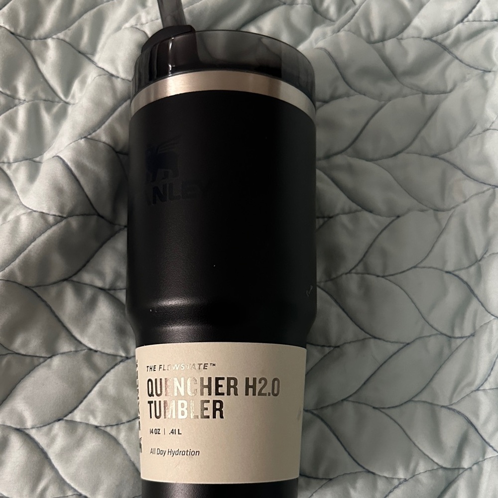 Stanley Quencher H2.0 Tumbler - Matte Black